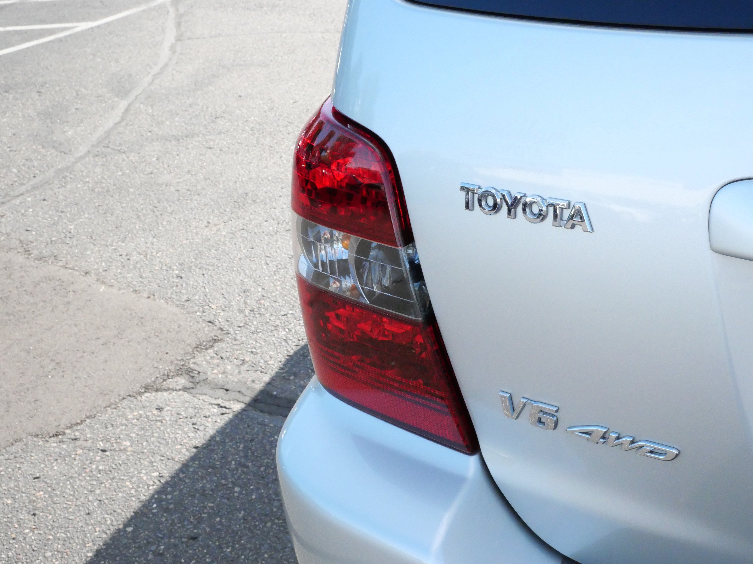 Used 2005 Toyota Highlander Limited AWD/4WD image 17
