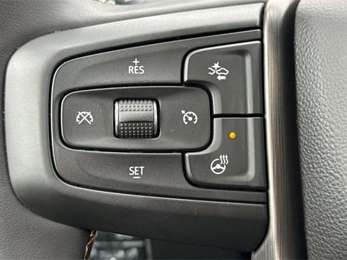 Used 2024 GMC Sierra 2500 AT4 w/ AT4 Premium Plus Package image 37