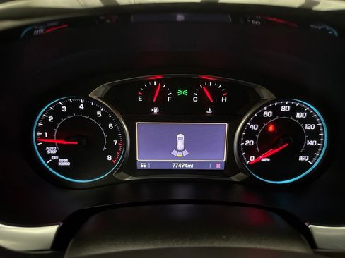 Used 2021 Chevrolet Traverse LT FWD image 27
