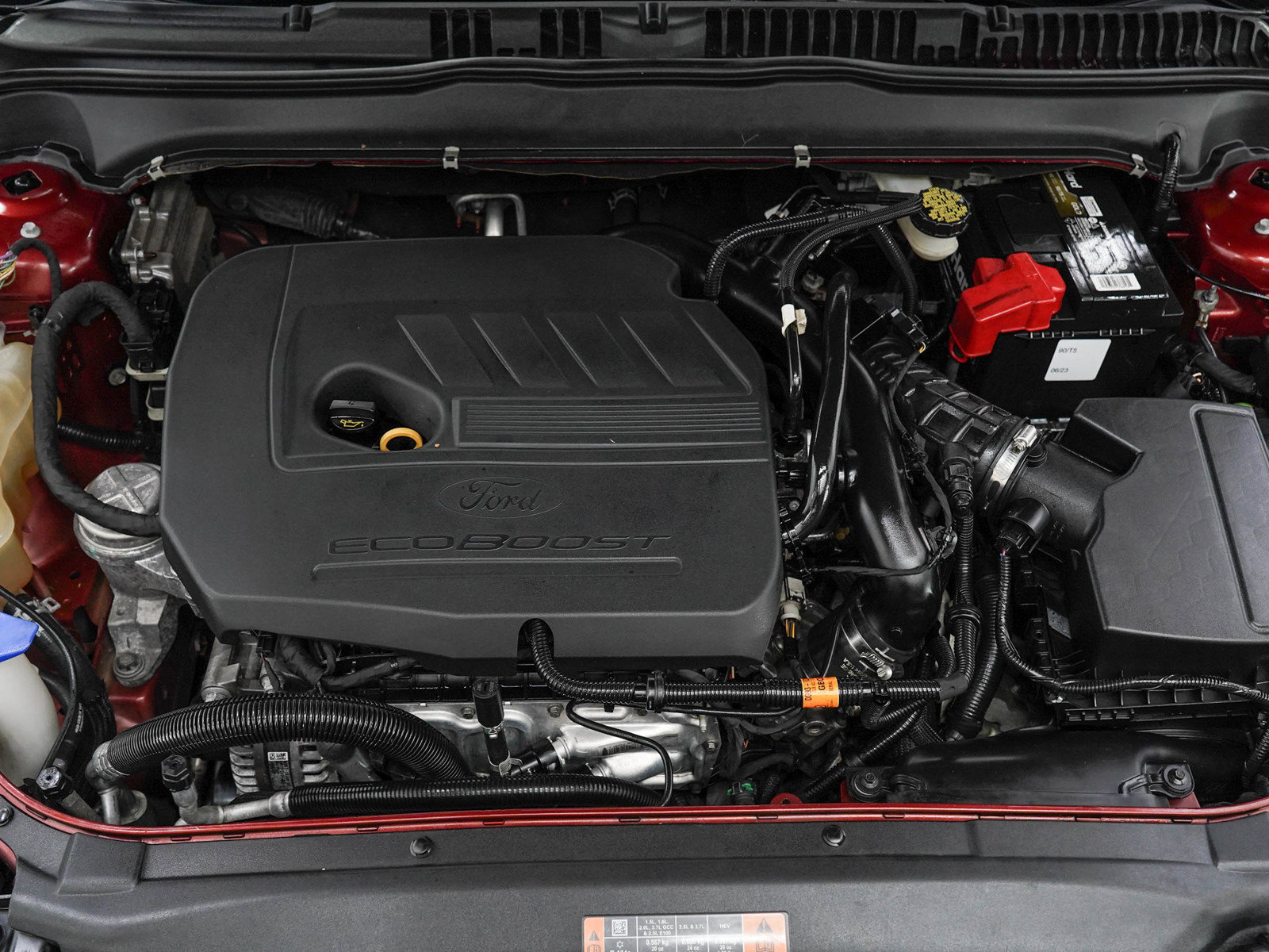 Used 2015 Ford Fusion SE w/ Equipment Group 202A FWD image 30