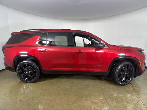 Used 2024 Chevrolet Traverse RS w/ LPO, Floor Liner Package image 24