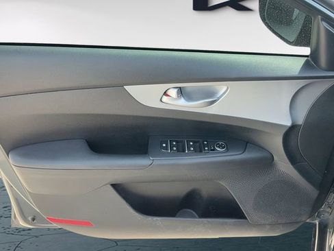 Used 2023 Kia Forte LXS FWD image 15