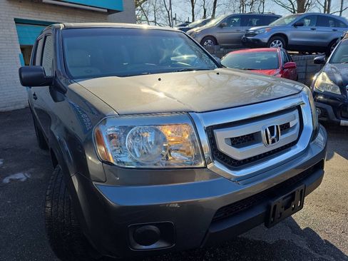 Used 2010 Honda Pilot LX image 4