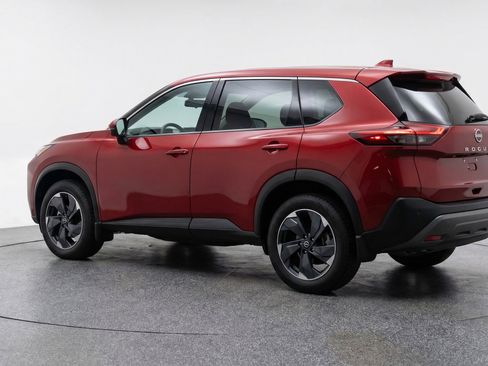 Used 2025 Nissan Rogue SV AWD/4WD image 6