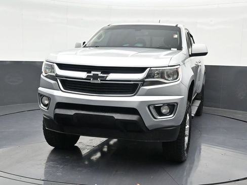 Used 2017 Chevrolet Colorado LT w/ LT Convenience Package RWD image 9