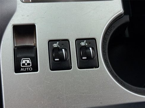 Used 2020 Toyota 4Runner SR5 Premium image 14