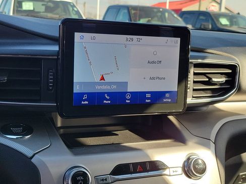 Certified 2022 Ford Explorer XLT w/ Equipment Group 202A image 27