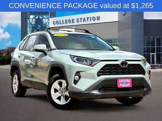 Used 2021 Toyota RAV4 XLE w/ Convenience Package FWD video 1