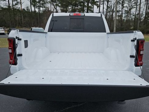 New 2026 RAM 1500 Express AWD/4WD image 13