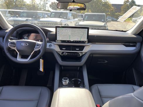 New 2026 Ford Explorer Active w/ Active Comfort Package image 23