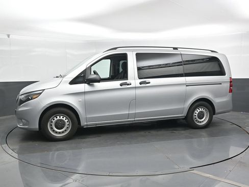 Used 2023 Mercedes-Benz Metris Passenger image 10