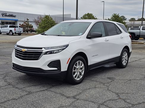 Used 2023 Chevrolet Equinox LS image 49