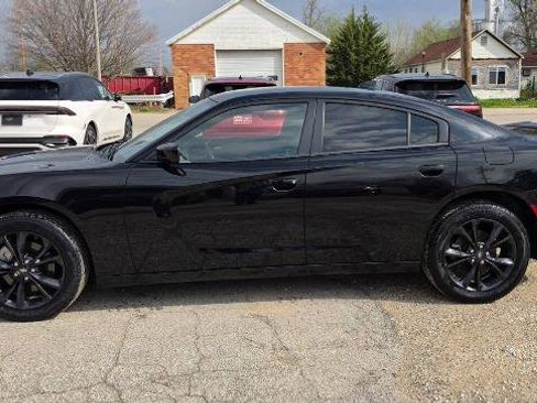 Used 2022 Dodge Charger SXT w/ Blacktop Package AWD/4WD image 5
