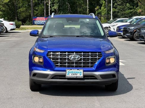Used 2025 Hyundai Venue SEL FWD image 6