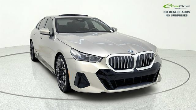 Used 2026 BMW i5 eDrive40 w/ M Sport Package RWD image 2