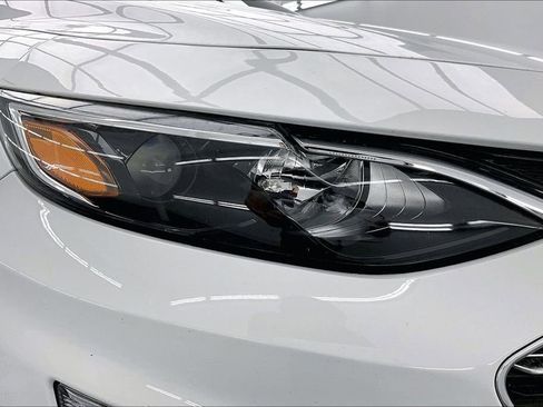 Used 2025 Chevrolet Malibu LT image 29