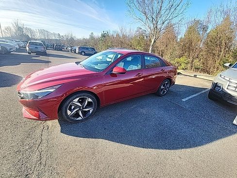 Certified 2023 Hyundai Elantra SEL w/ Convenience Package image 1