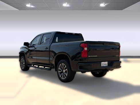 Used 2021 Chevrolet Silverado 1500 RST RWD image 3