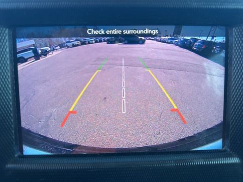 Used 2018 Jeep Wrangler Unlimited Sahara image 23