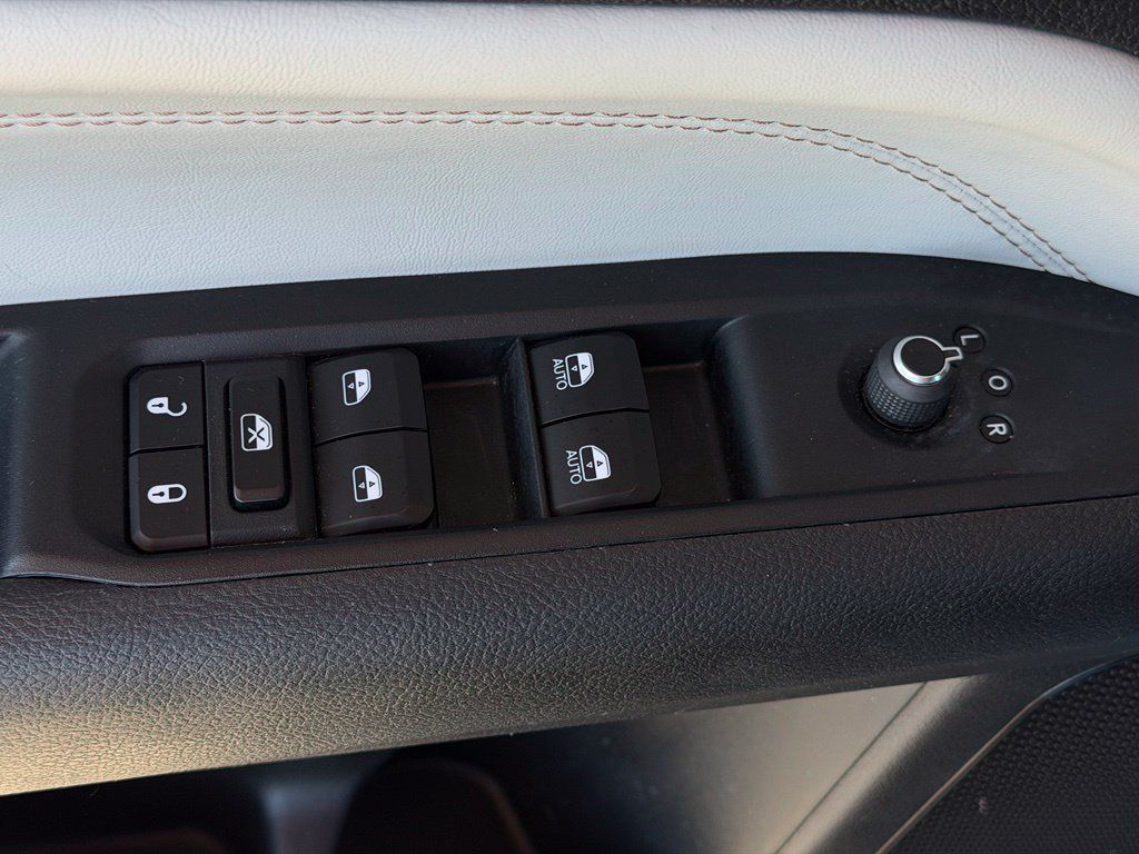 Used 2024 Jeep Compass Limited AWD/4WD image 22