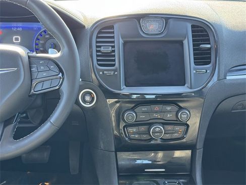 Used 2022 Chrysler 300 S image 12