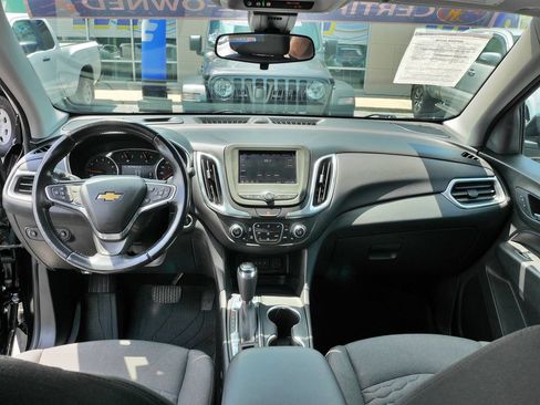 Used 2020 Chevrolet Equinox LT w/ Driver Convenience Package AWD/4WD image 19
