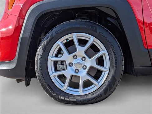 Used 2021 Jeep Renegade Latitude image 24