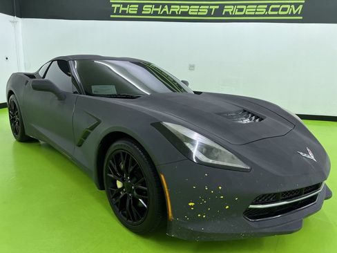 Used 2014 Chevrolet Corvette Stingray Coupe w/ Battery Protection Package RWD image 2