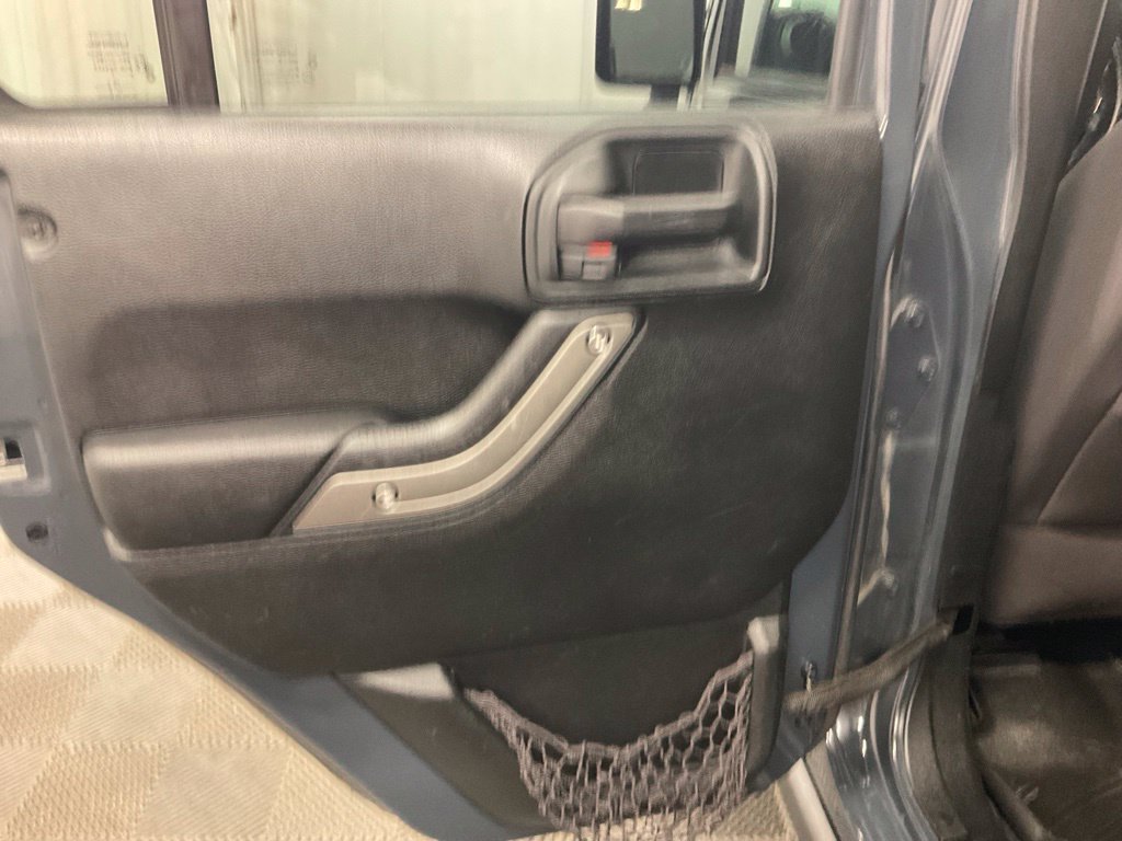 Used 2018 Jeep Wrangler Unlimited Sport AWD/4WD image 27