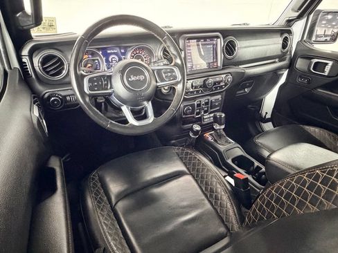Used 2020 Jeep Wrangler Unlimited Sahara AWD/4WD image 14