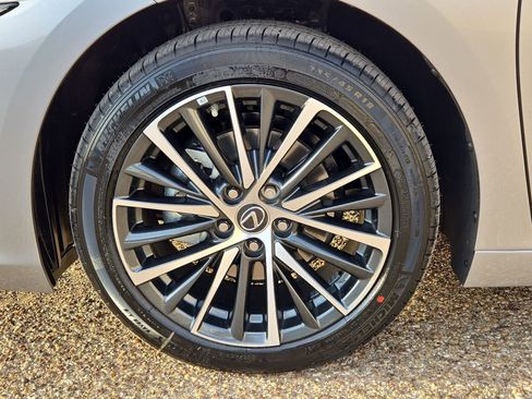 New 2025 Lexus ES 350 350 image 11