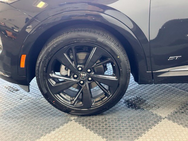 Certified 2026 Buick Envision Sport Touring AWD/4WD image 11