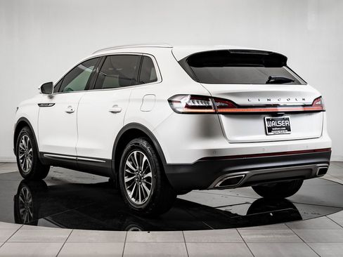 Used 2021 Lincoln Nautilus FWD w/ Equipment Group 101A image 6