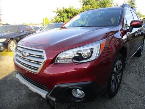 Used 2018 Subaru Outback 2.5i Limited image 3
