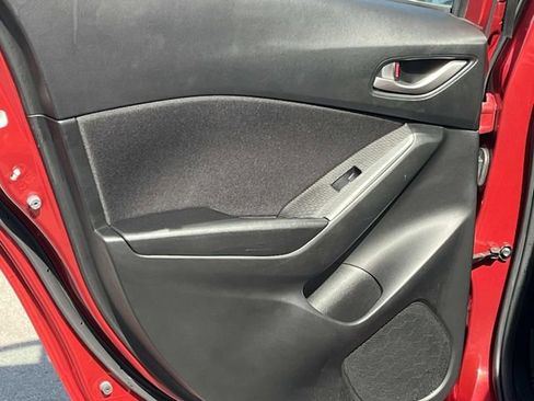 Used 2014 MAZDA MAZDA3 i Touring FWD image 19