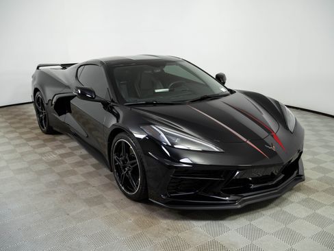 Used 2023 Chevrolet Corvette Stingray Coupe w/ Z51 Performance Package RWD image 19