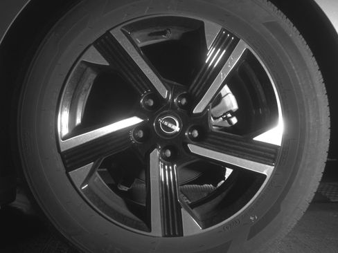 Used 2025 Nissan Sentra SV image 14