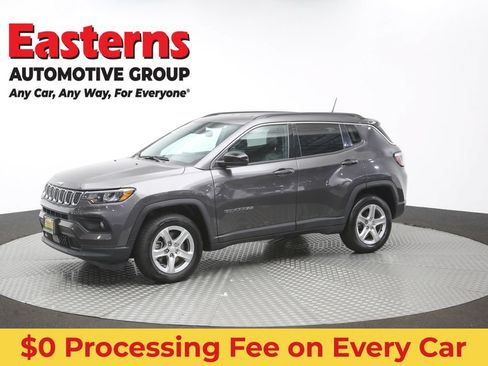 Used 2024 Jeep Compass Latitude AWD/4WD image 52