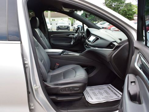 Used 2022 Buick Enclave Premium FWD image 39