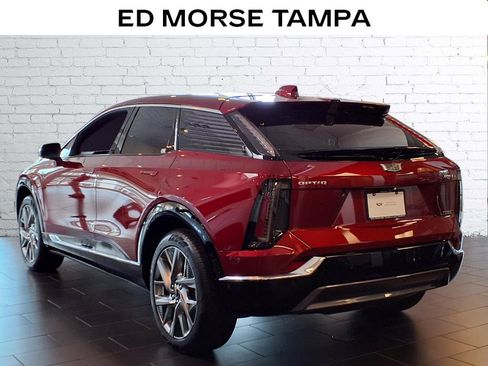 Certified 2025 Cadillac Optiq Luxury 1 image 2