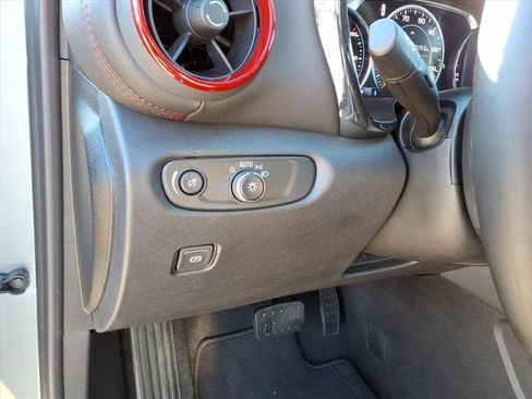 Used 2025 Chevrolet Blazer RS image 18