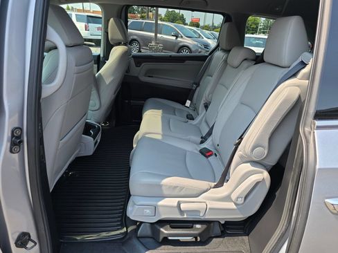 Used 2018 Honda Odyssey Elite image 29