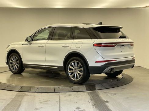 Used 2021 Lincoln Corsair AWD w/ Premium Package image 3