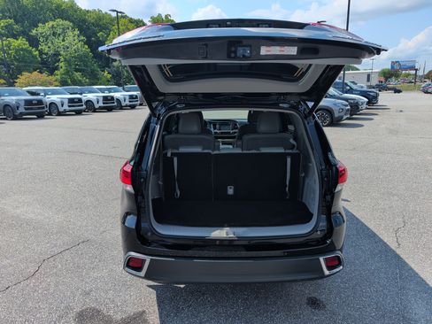 Used 2019 Toyota Highlander Limited AWD/4WD image 15