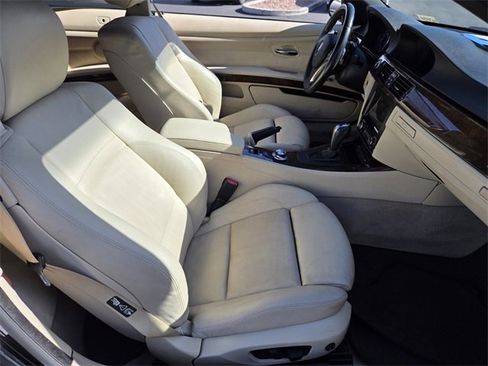 Used 2008 BMW 335i Convertible image 14