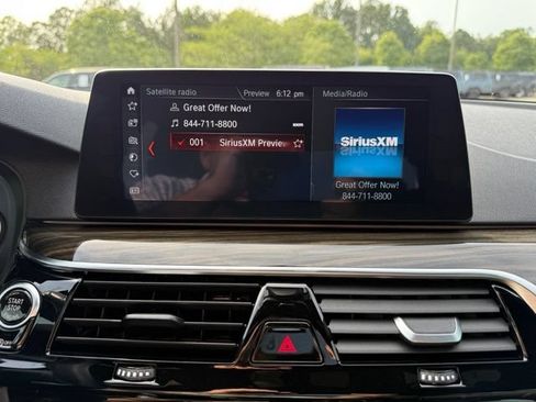 Used 2018 BMW 540i RWD image 18