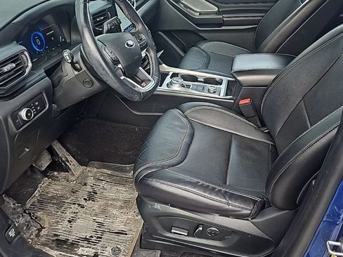 Used 2020 Ford Explorer ST w/ ST Street Pack image 10