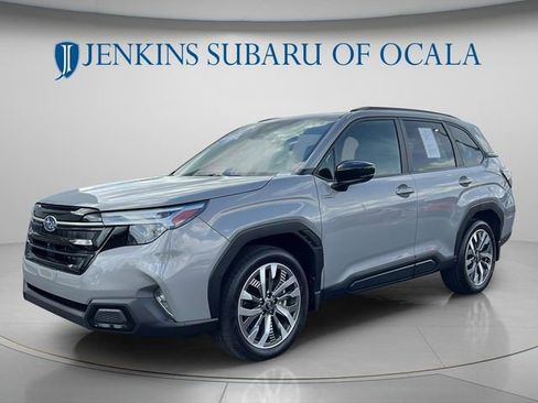 Used 2025 Subaru Forester Touring AWD/4WD image 7