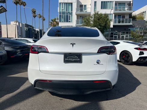 Used 2023 Tesla Model Y Long Range AWD/4WD image 6