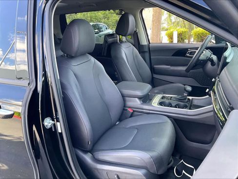 Used 2026 Kia Carnival SX Prestige FWD image 10